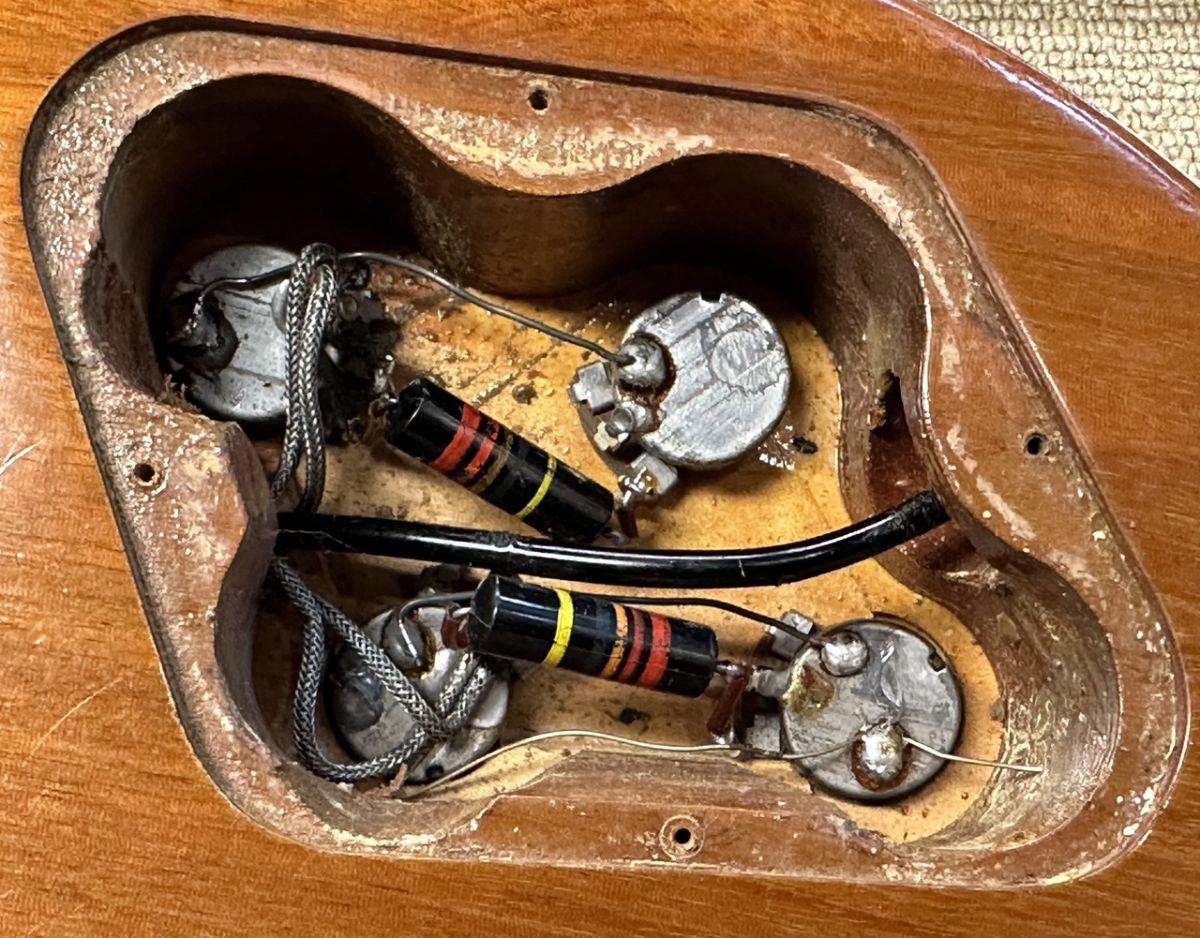 1957 Les Paul Standard Gold Top Left Hand | 【クロサワ楽器店