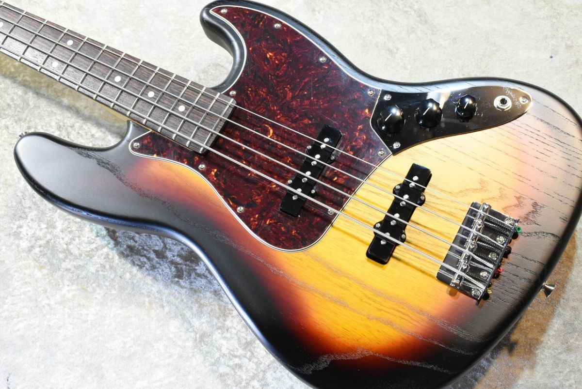 ノーブランドJazz Bass ブラック ヴィンテージ風 Squier by Fender Classic Vibe '60s Jazz Bass Fretless Laurel