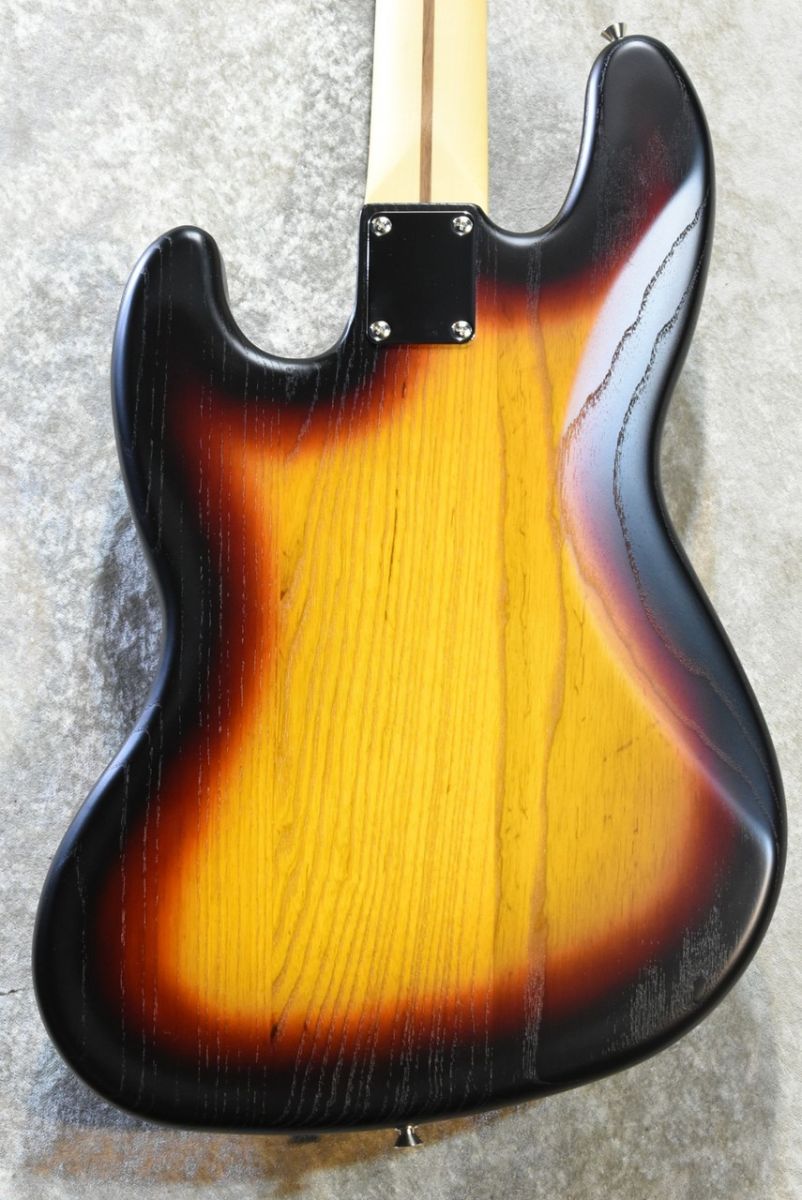ノーブランドJazz Bass ブラック ヴィンテージ風 Fender Made in Japan Traditional 60s Jazz Bass Black｜平野
