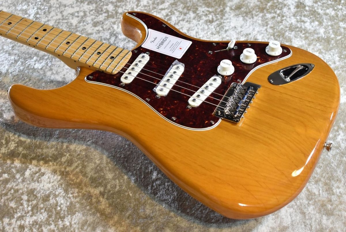 MADE IN JAPAN HYBRID II STRATOCASTER VIntage Natural #JD23032729