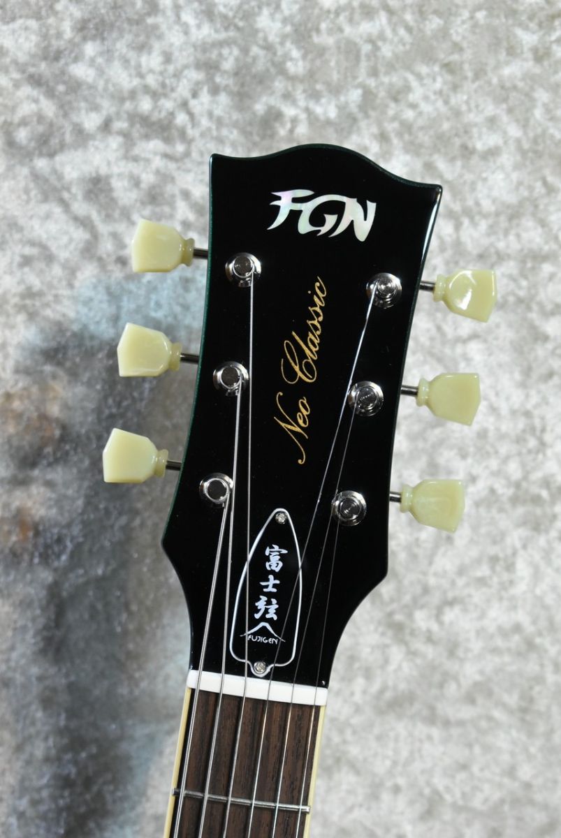 新品弦交換済み レア スポンジボブ アコースティックギター ニコロデオン 新品弦交換済み レア スポンジボブ アコースティックギター