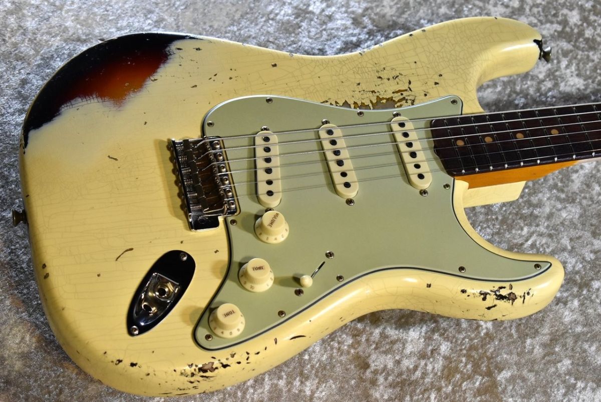 1961 Stratocaster Heavy Relic Aged V.White over 3TS CZ577893