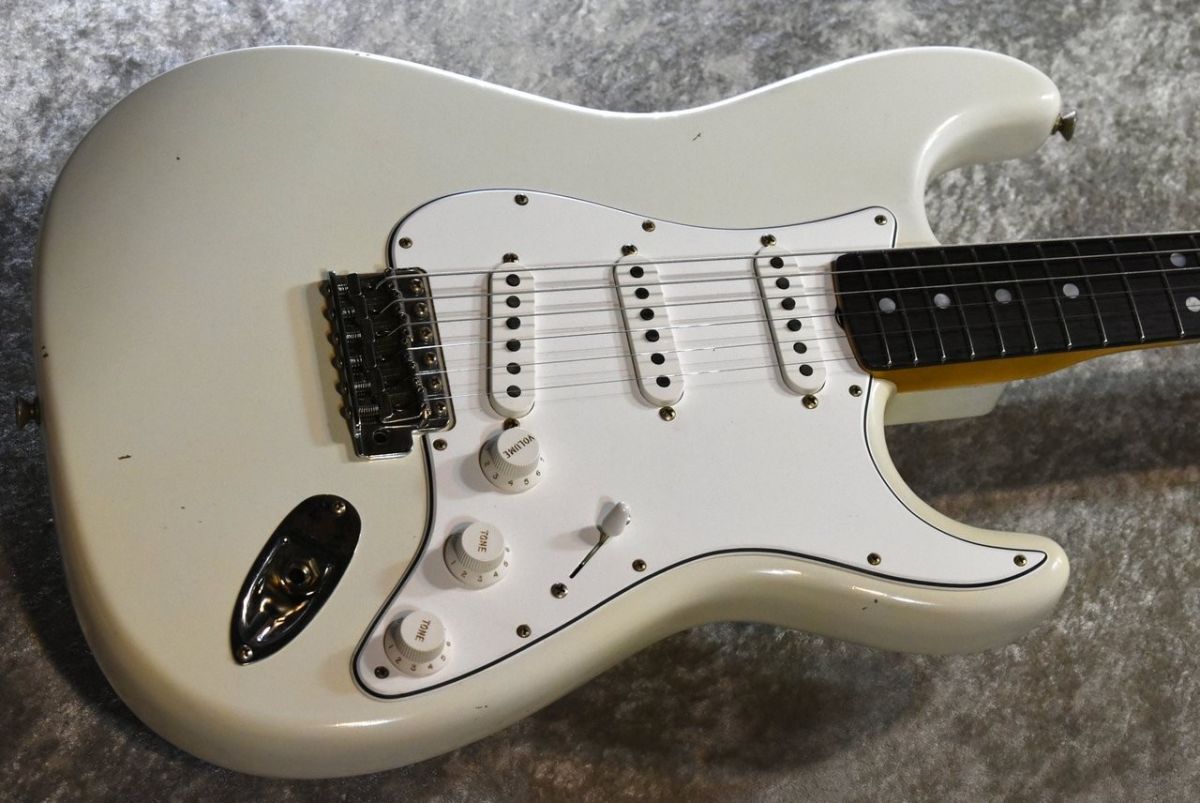 1969 Stratocaster Journeyman Relic Aged Olympic White CZ586827