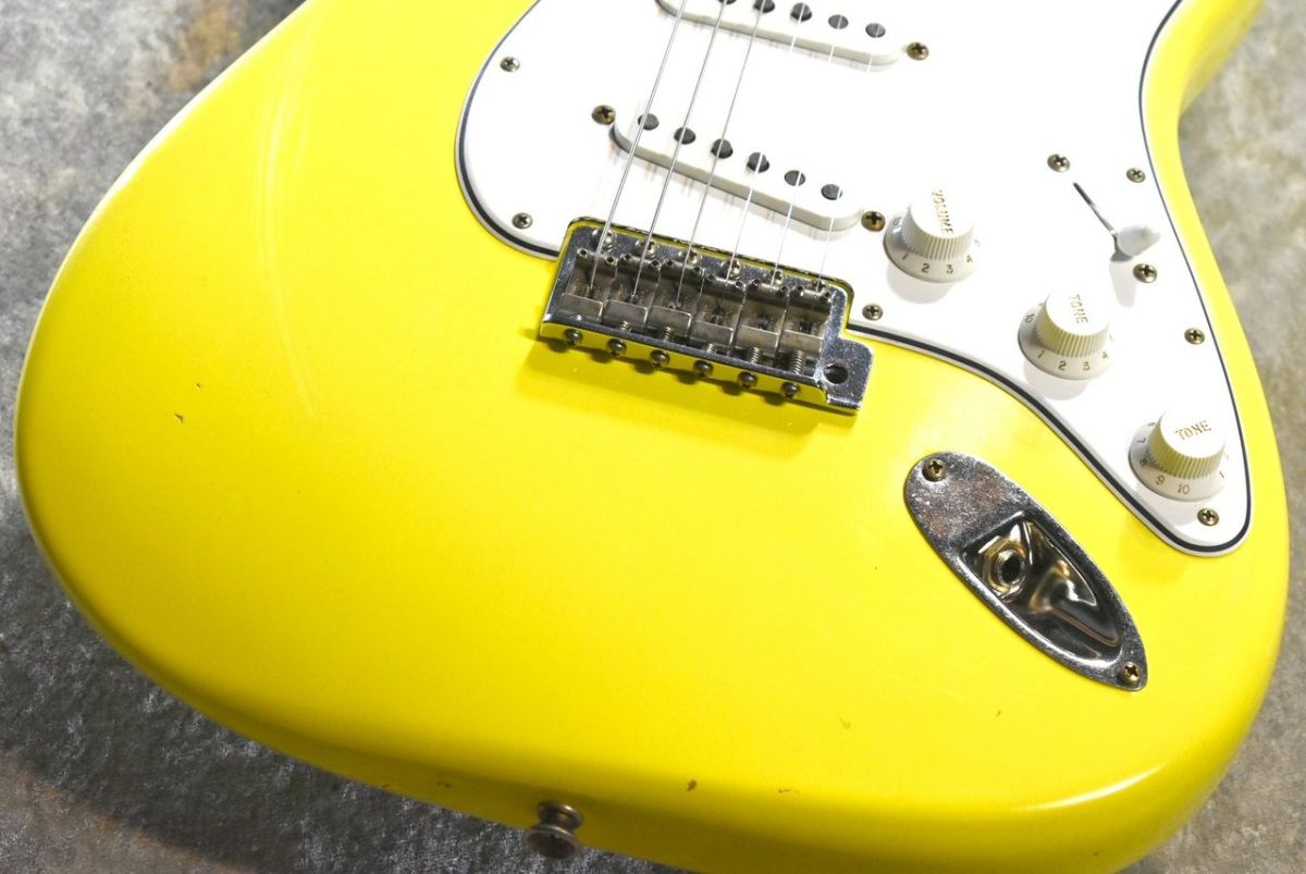 1969 Stratocaster Journeyman Relic Graffiti Yellow CZ586856