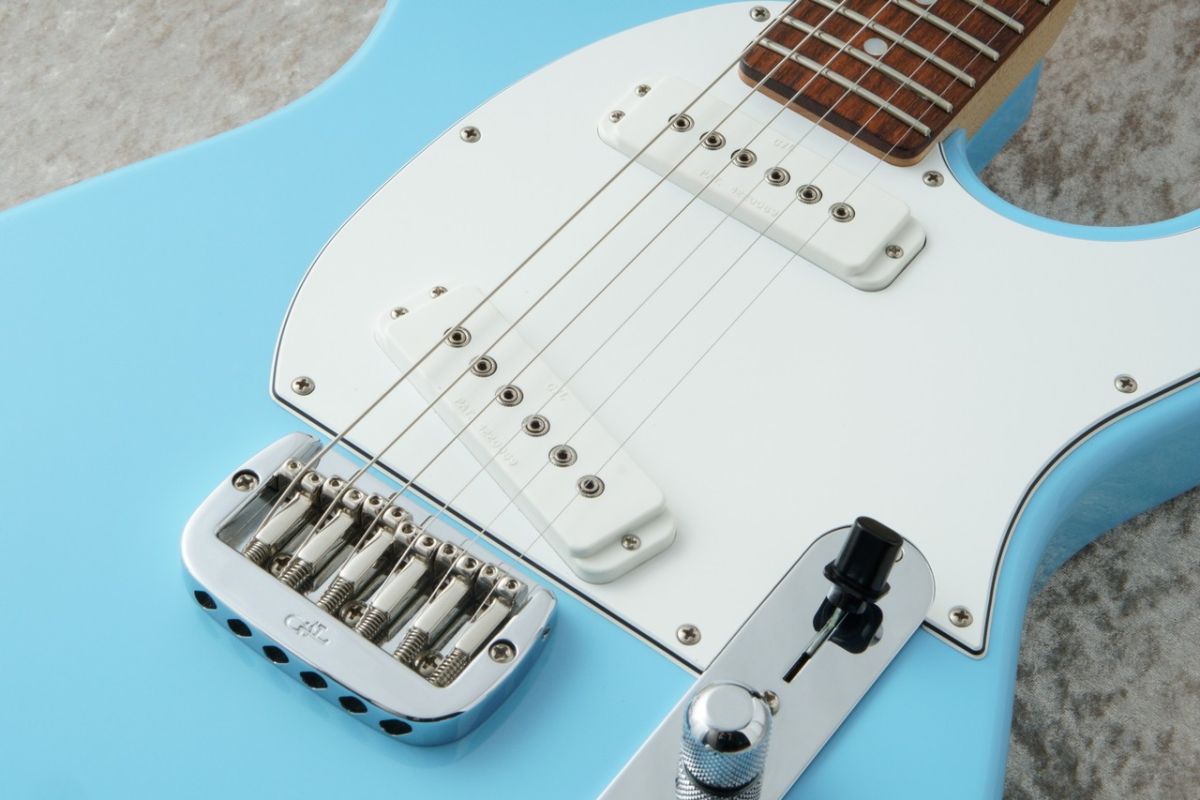 G&L ASAT Special USA製 ケース付き G&L USA ASAT Special Silver Flake 1997（中古/送料無料）【楽器検索