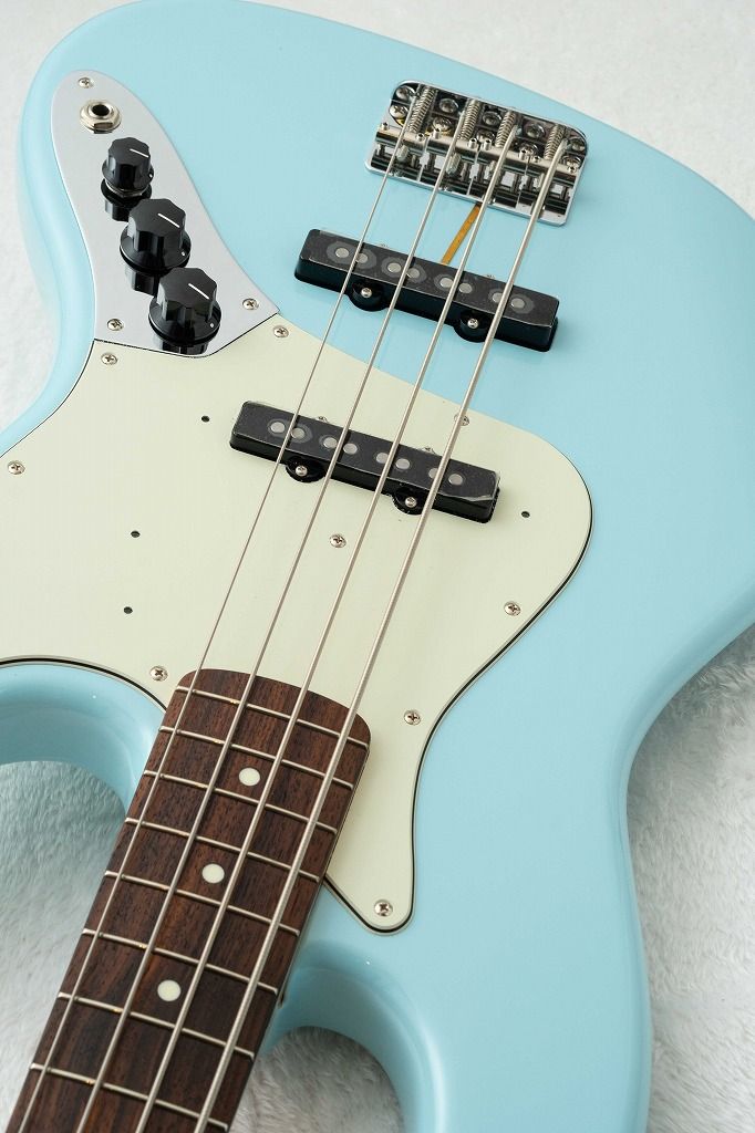 FSR Made in Japan Traditional 60s Jazz Bass Daphne Blue