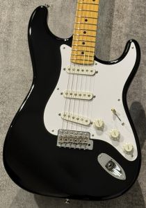 ARIAPROII黒いMAGシリーズ♫ストラトタイプエレキギター♫ 送料無料商品の通販 ARIAPROII黒いMAGシリーズ♫ストラトタイプ