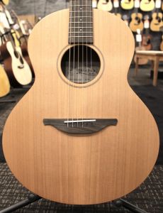 Sheeran by Lowden 【チョイキズ特価】 S01 Sheeran #5712 【サップ&トラ目個体】【分割手数料0%】【送料当社負担】