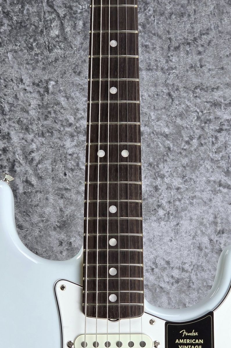 American Vintage II 1965 Stratocaster / Sonic Blue