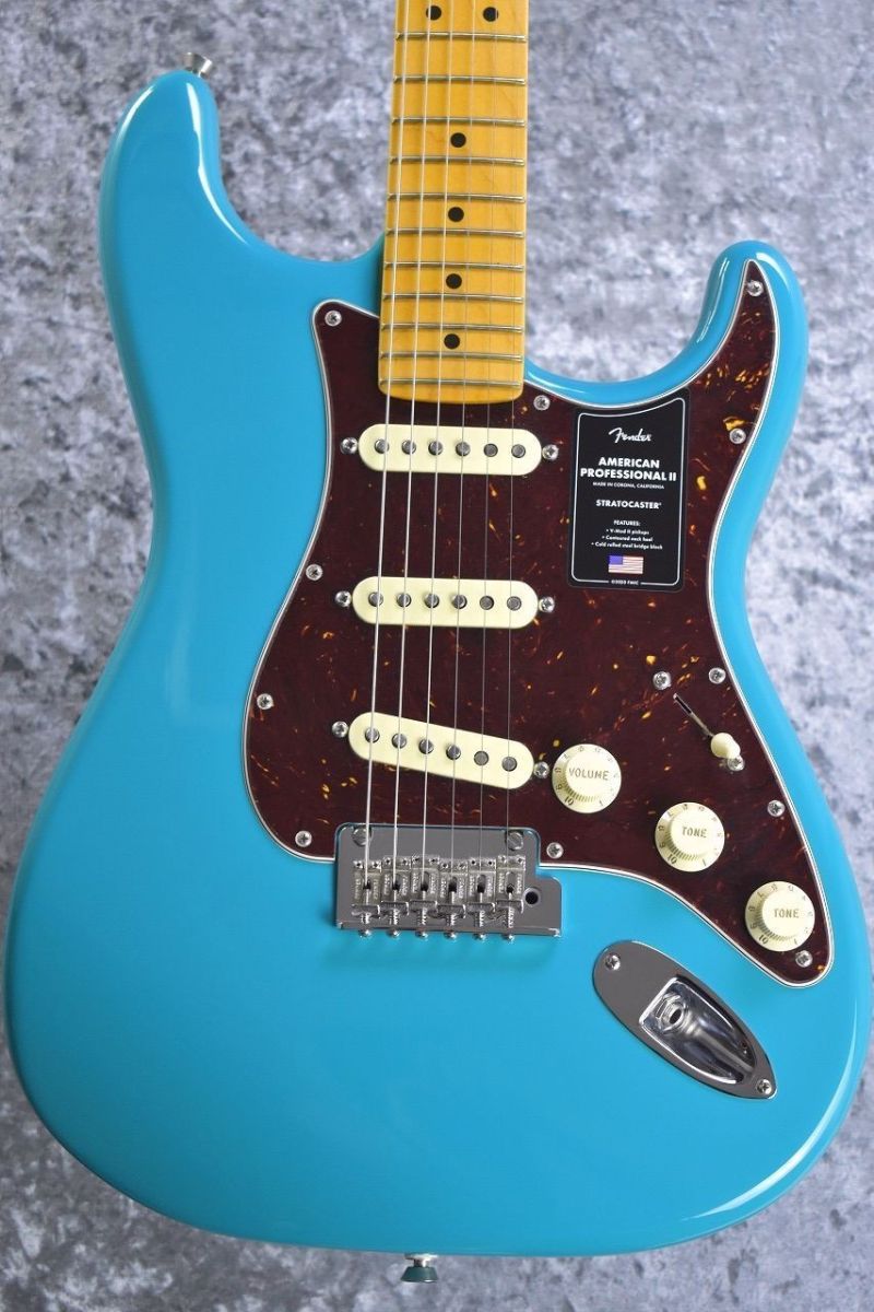 フェンダー　アメリカンプロフェッショナルⅡ ストラトキャスター　マイアミブルー Fender American Professional II Stratocaster Maple