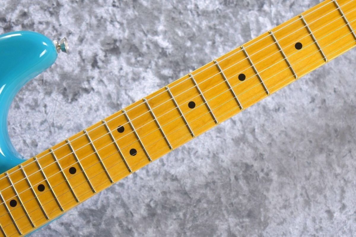 American Professional II Stratocaster MN / Miami Blue | 【クロサワ