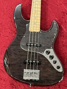 【美品】Verticeジャズベース JB 杢目 ナチュラル ウッド JAZZ JBのベース検索結果一覧 | 【クロサワ楽器店オンラインショップ