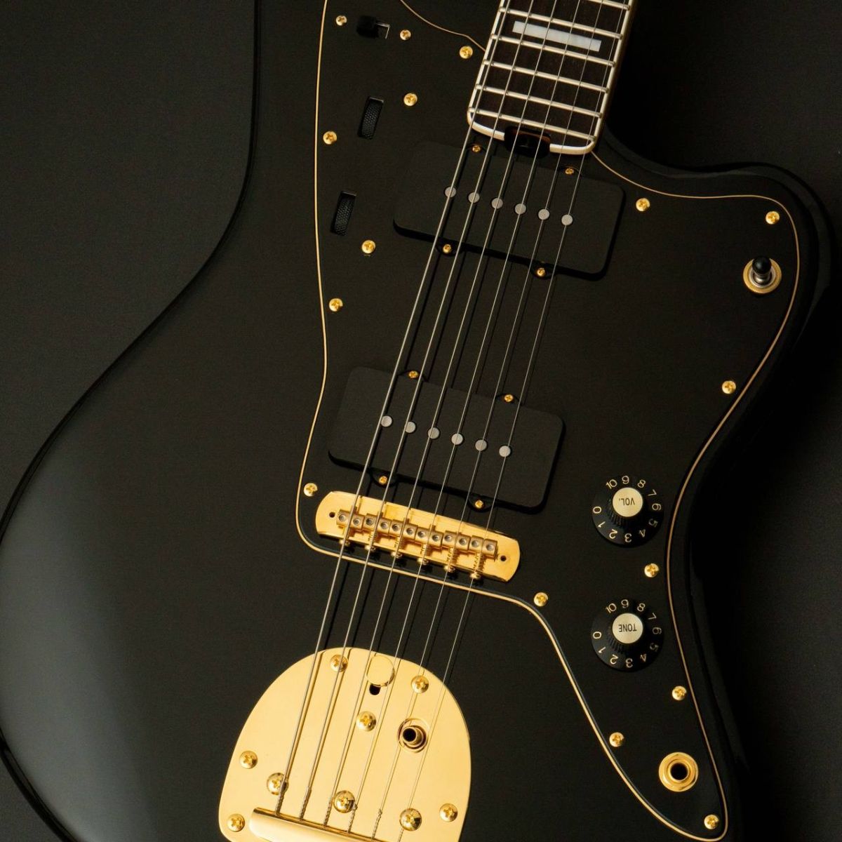 g7-JM/R Player S Custom w/Matching Head -Black Beauty
