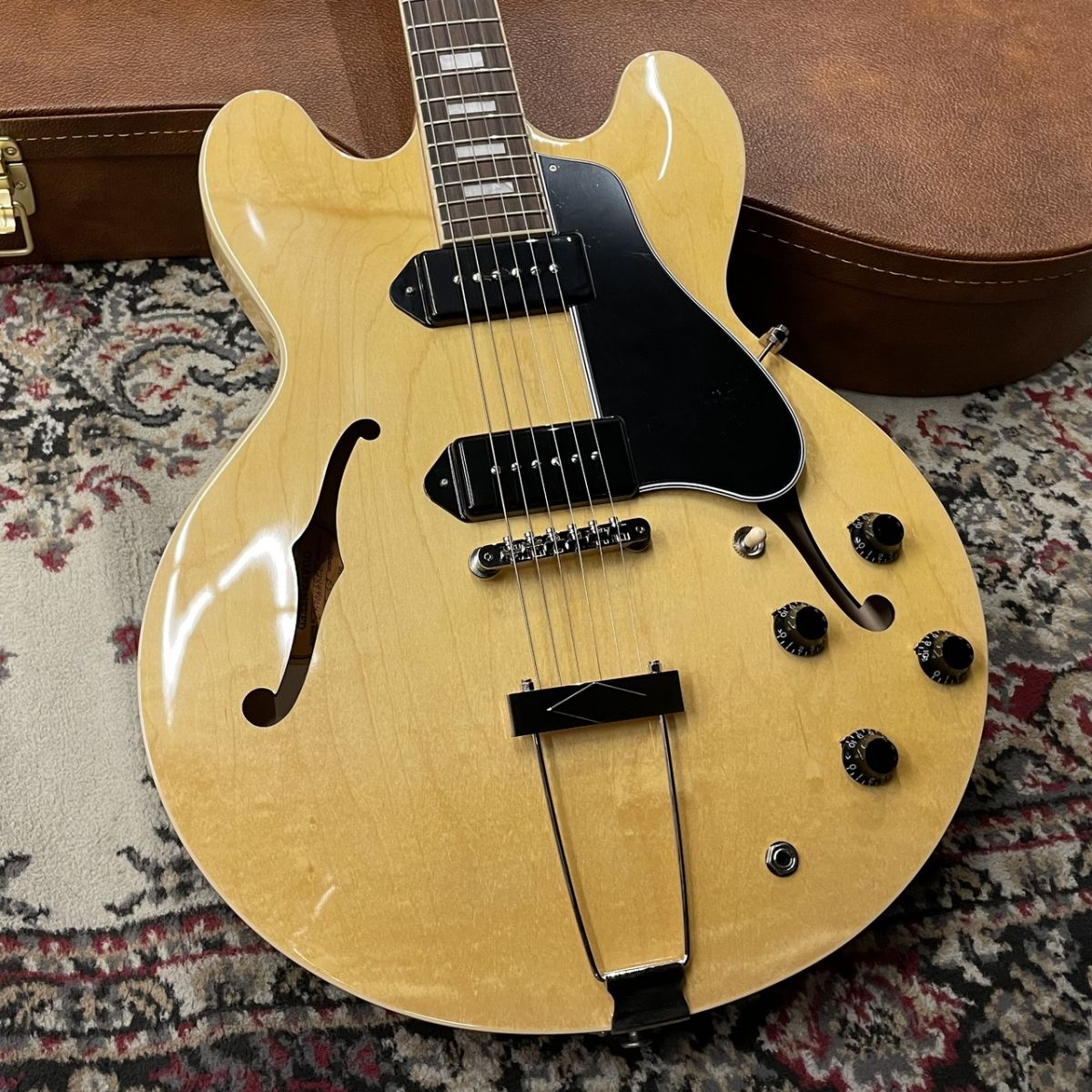 Gibson ES-330新品先月6月購入2024年製 GibsonES-330 -Sixties Cherry- #221340061【2024新製品】【金利