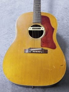 Gibson 【Gibson Expo 出展品・音良】 J-50 1967年製 【最大48回分割無金利】