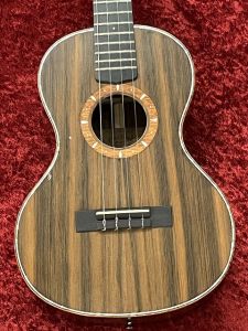 その他 tkitki ukulele Br-Akaka Sinker Redwood #1280 【バリトンサイズ中古】