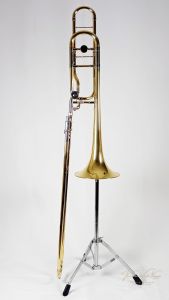 【送料込】ジュリアン　Julian 　黒澤楽器　整備済み 黒澤楽器♪ジュリアン・ギター（アーティスト・モデル