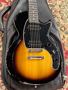 ギブソン レスポール スッタジオ / エボニー指板 漆黒の帝王”エボニー指板57カスタム入荷！！ | イシバシ楽器