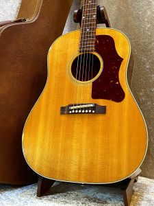 Gibson、ドレッドノート タイプのアコースティックギター検索