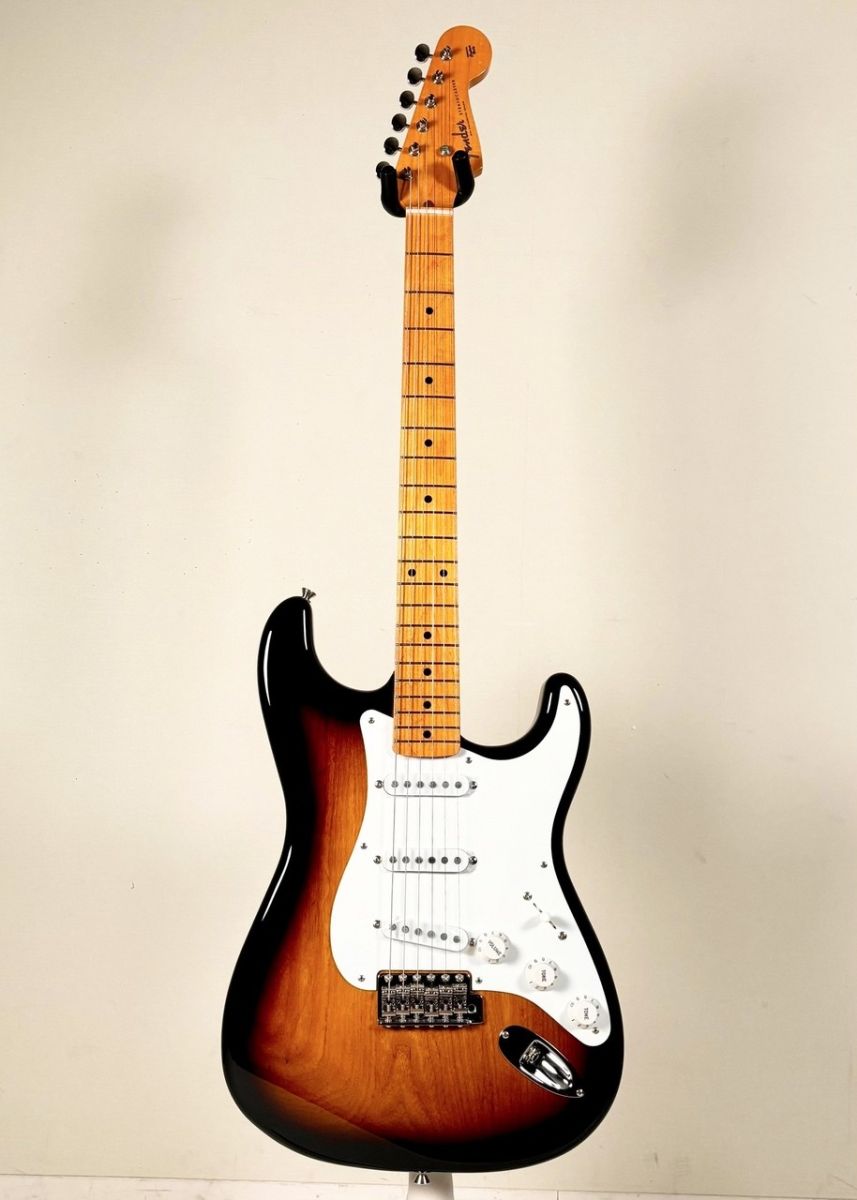 FSR Made in Japan Traditional II 50s Stratocaster -2 Tone Sunburst