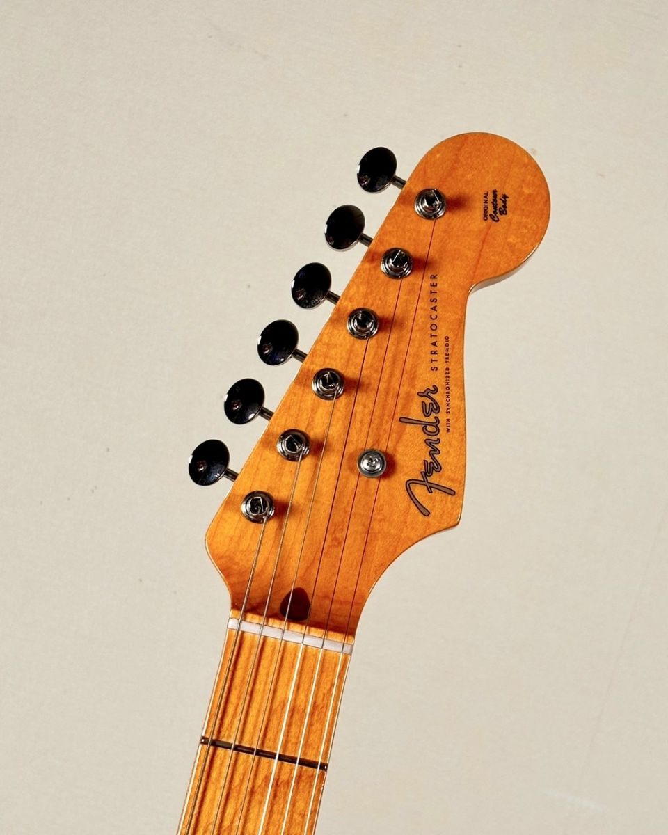 FSR Made in Japan Traditional II 50s Stratocaster -2 Tone Sunburst