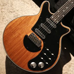 ストラトSSSアセンブリ　CS69復刻　高品質　Profesional 新着商品紹介！Fender 1985 ST314 ギブソンスケールのストラト