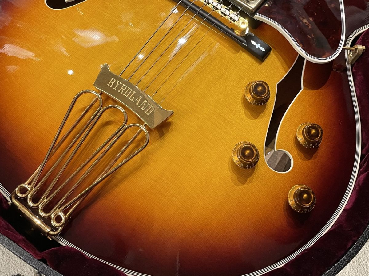 Custom Crimson Byrdland Florentine Cutaway 2015年製 | 【クロサワ