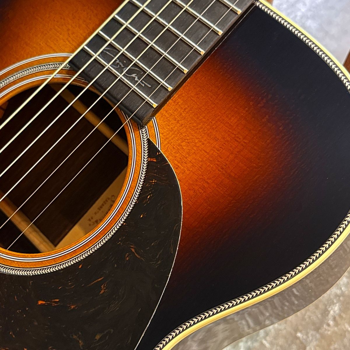 000-28EC Sunburst #2953493 | 【クロサワ楽器店オンラインショップ