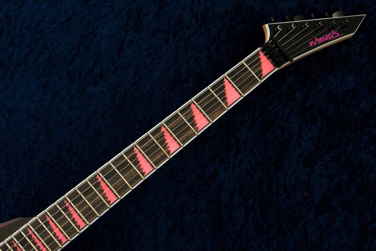 邦楽 AYUKKO E-ALEXI PINK SAWTOOTH -Black with Pink Pin Stripe