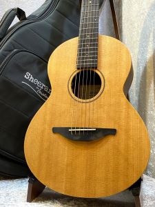 ナチュラル / 木目 系のアコースティックギター検索結果一覧