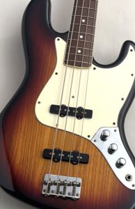 Fender 【48回無金利】 】1983 JAZZ BASS 【Vintage】