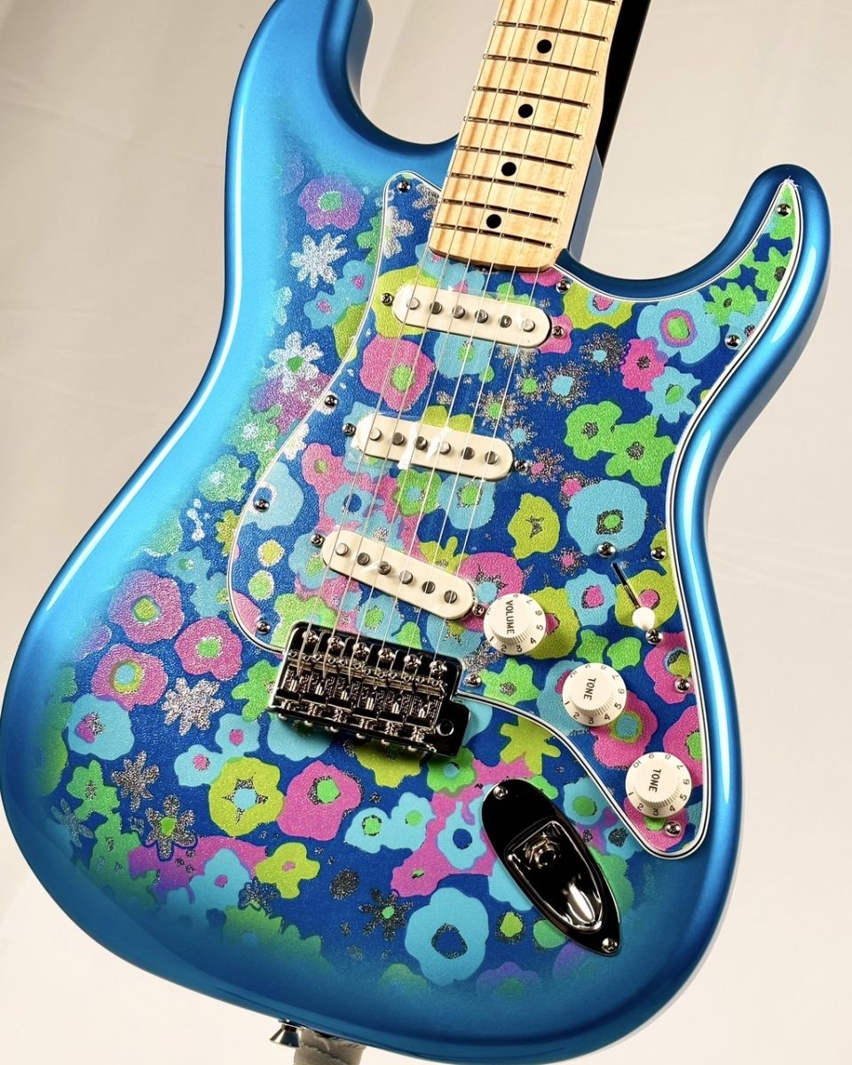 iwatadenki 6th anniverary スペシャルグローブのブルー KNTE200RAH ~Transparent Blue~ #H240459 | 【クロサワ楽器店