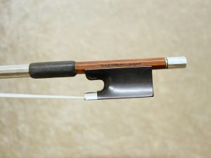 ▲弓 Brazil Wood Imitated Whale 4/4 ヴィオラ用 Amazon.com: AMZZ Professional 4/4 Full Size Violin Bow