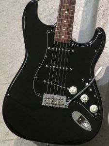 ※最終値下げ　コンポーネントギター　ストラトタイプ LEGEND LST-Z B エレキギター 初心者14点セット 【ヤマハアンプ