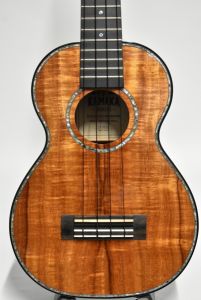 Kamaka HF-2D2 '21 【中古】【コンサート】【デラックスモデル】