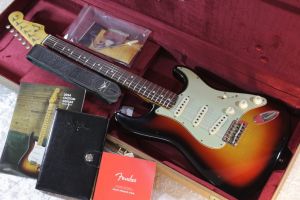 Fender Custom Shop 1960 Stratocaster Journeyman Relic Wide Fade 3-Color Sunburst #CZ578661 【3.51kg】