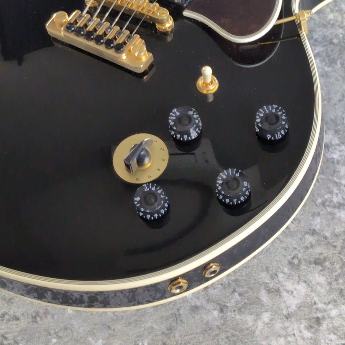 クイーン・ルピア　シク　2枚セット B.B. King Lucille Legacy【生産終了】 | Gibson Japan