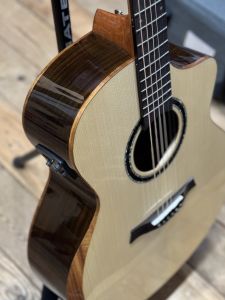 SFM-2 | 【クロサワ楽器店オンラインショップ】いい楽器とのいい出会い