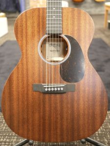 Martin 000-10E #2954439 【オール単板仕様】【PU搭載】【分割手数料0%】【送料当社負担】