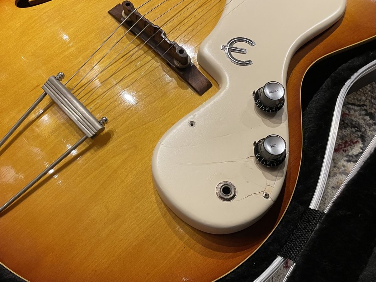 E444T Granada (1964年製Vintage) Sunburst | 【クロサワ楽器店
