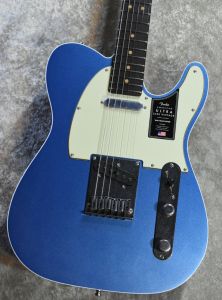 Fender Telecaster エレキギター 青 楽天市場】Fender J Mascis Telecaster -Bottle Rocket Blue