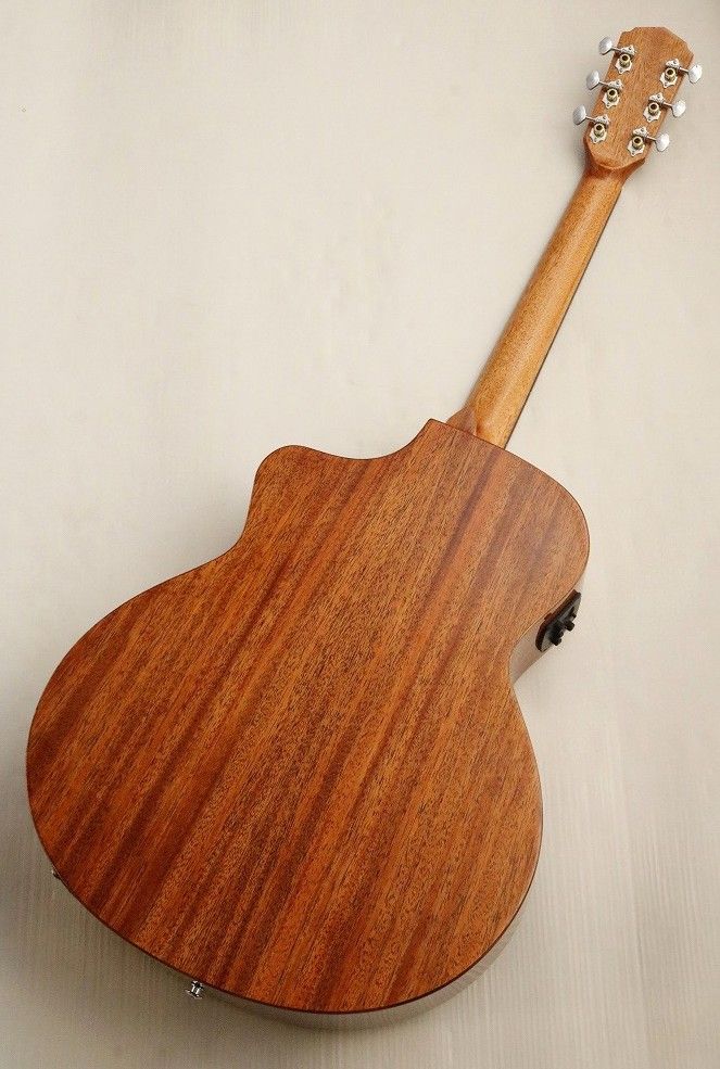 美品　エレアコ　KUROSAWA Stafford  SE500 スタッフォードからカッタウェイ付きエレアコのMordern Seriesが