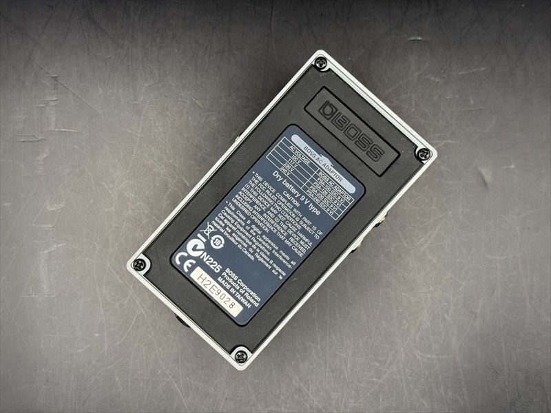 ボス BOSS ベース・コーラス★CEB-3 取説付・状態良好(新品電池付) Amazon | BOSS ボス Bass Chorus ベースコーラス CEB-3