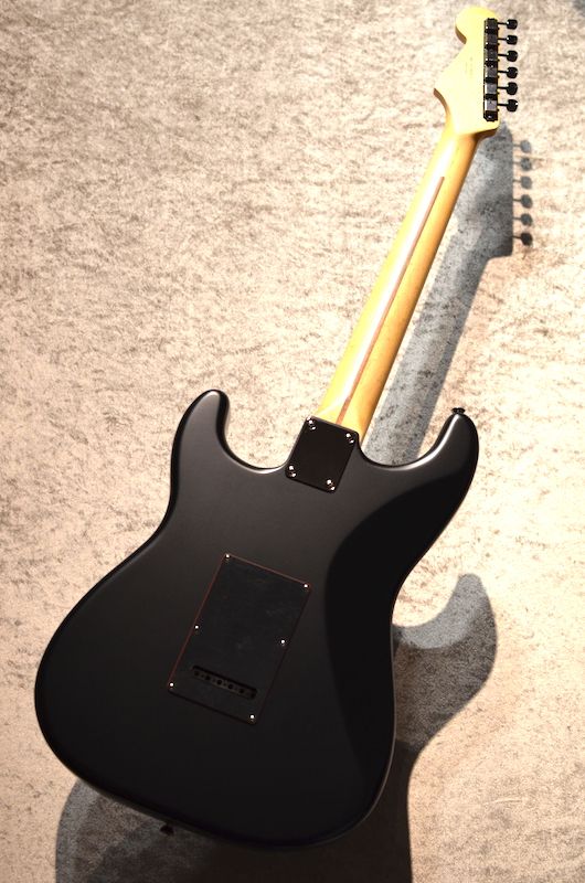 Made in Japan Limited Hybrid II Stratocaster Noir ～Black