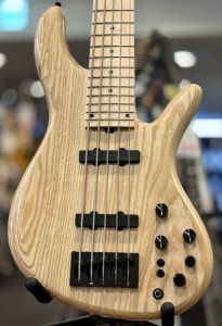 deceiver(providece) Red house製エレキギター deceiver(providece) Red house製エレキギター Deceiver
