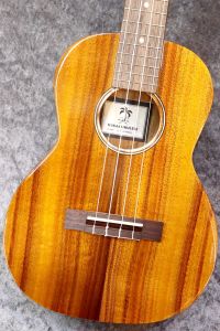 ILIKAI TEN-4KGG 個体番号1 【テナー】【ハワイアンコア単板】 【チューナー/教則本プレゼント!】【池袋店在庫品】