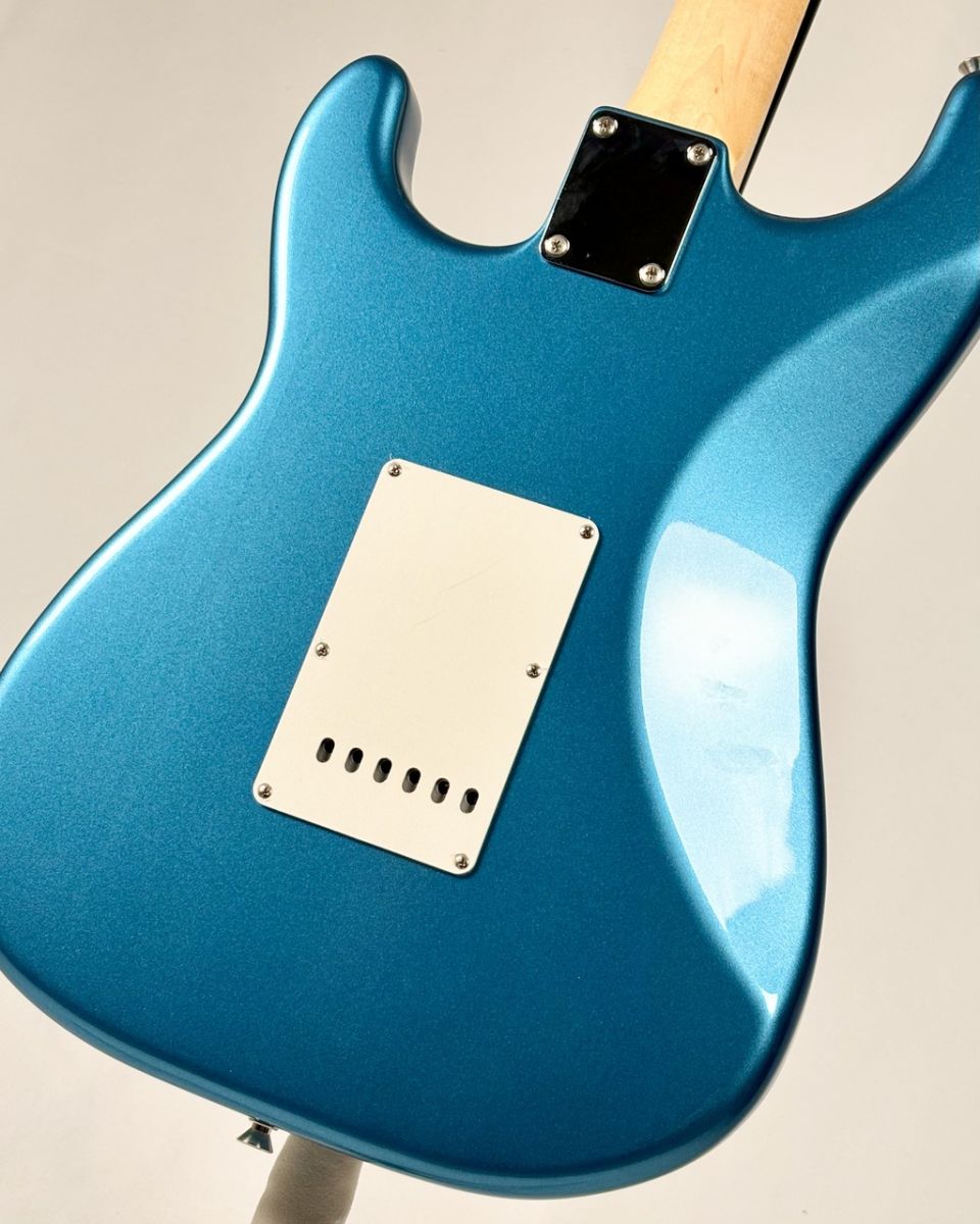 Made in Japan Traditional 60s Stratocaster -Lake Placid Blue