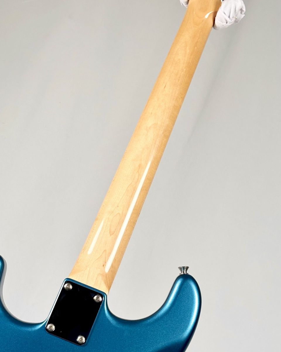 ギター Made in Japan Traditional60sStratocaster Made in Japan Traditional 60s Stratocaster -Lake Placid Blue
