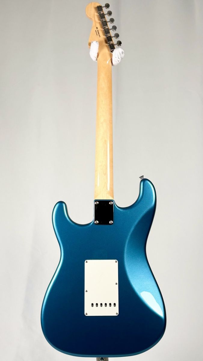 Made in Japan Traditional 60s Stratocaster -Lake Placid Blue