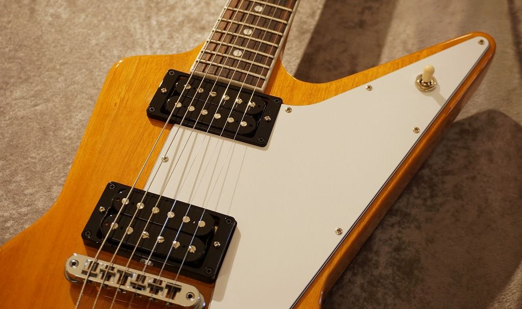 70s Explorer Antique Natural #207750240 | 【クロサワ楽器店